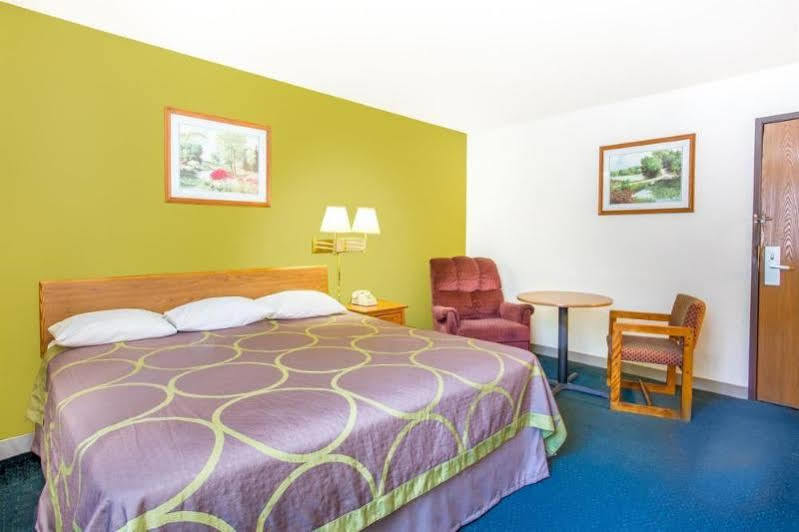 Super 8 By Wyndham Richmond/Chamberlayne Rd Hotel Luaran gambar